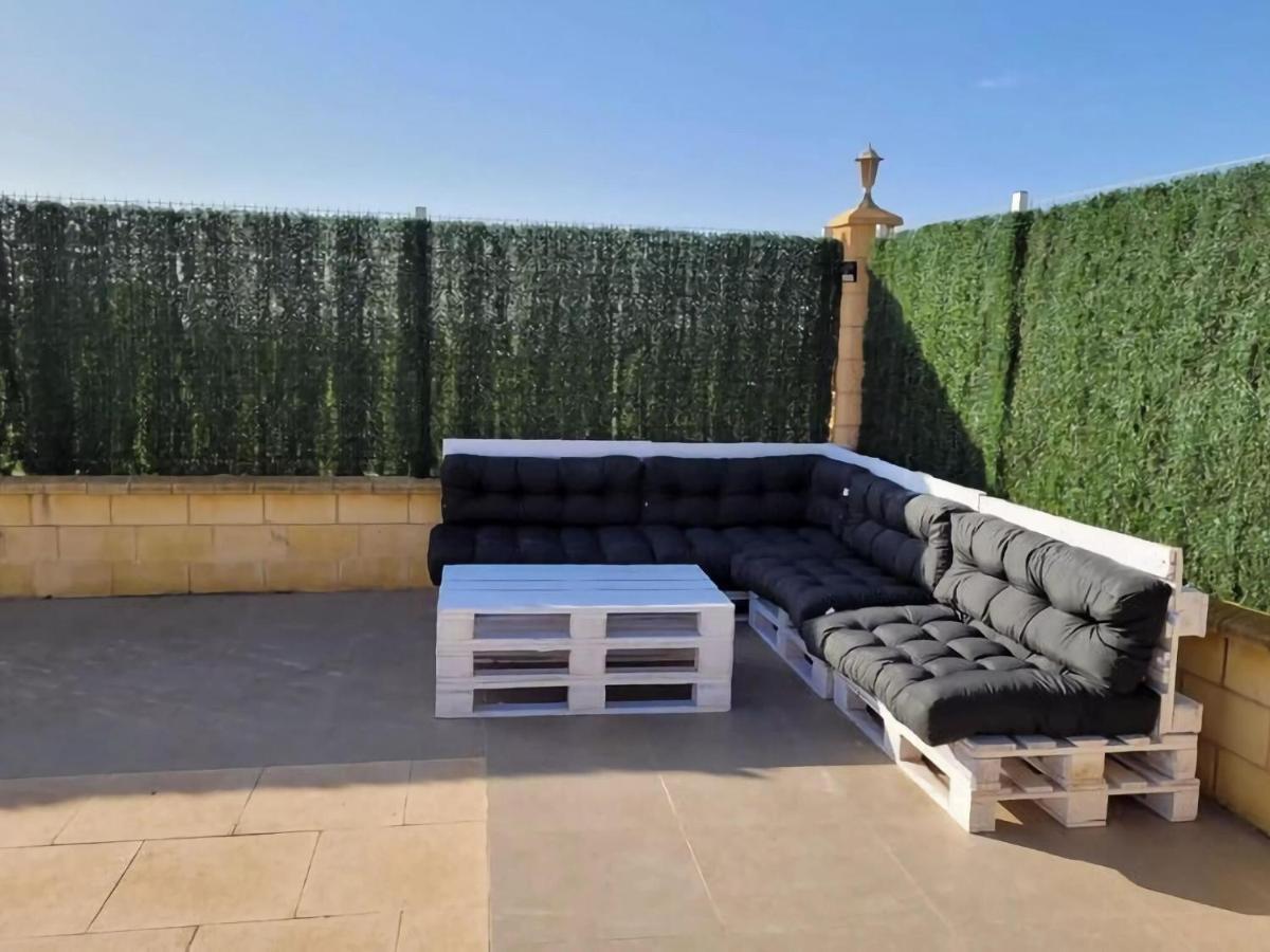 Belvilla By Oyo Villa Valerya Ibáñez Exteriör bild